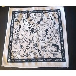 Zumba Peanuts Towel workout microfiber 12 x 12 Charlie Brown Lucy Woodstock